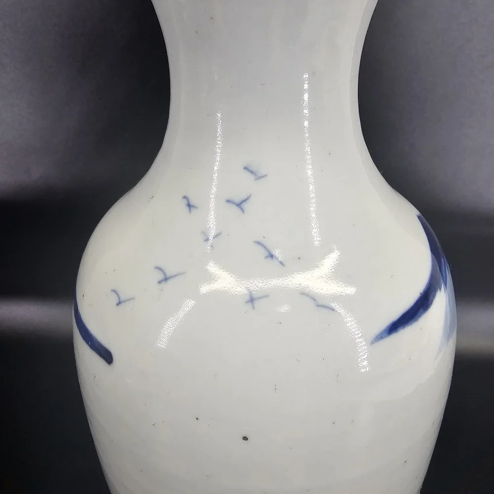 19th Century Japanese blue white vase hand painted decorative